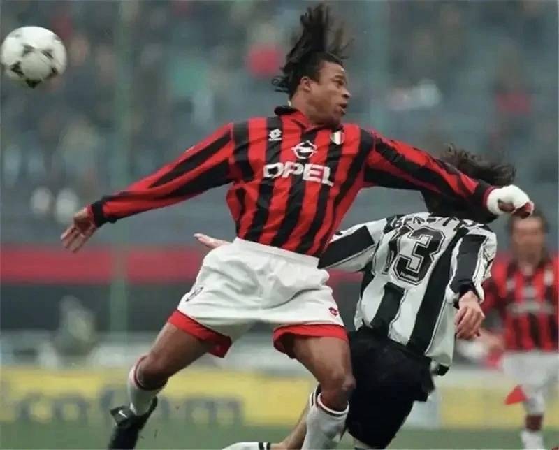 3大下家曝光!卡塞米罗心寒离队,曼联省下1.8亿薪资,波尔图成最大黑马